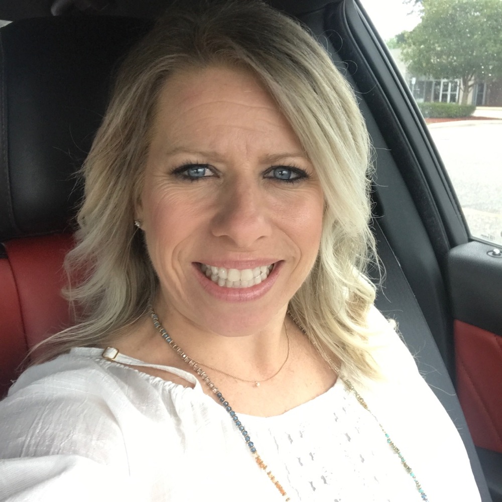 Meet your Posher, Monica